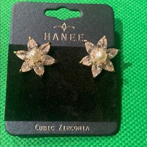Hanee Cubic Zirconia Flower Earrings